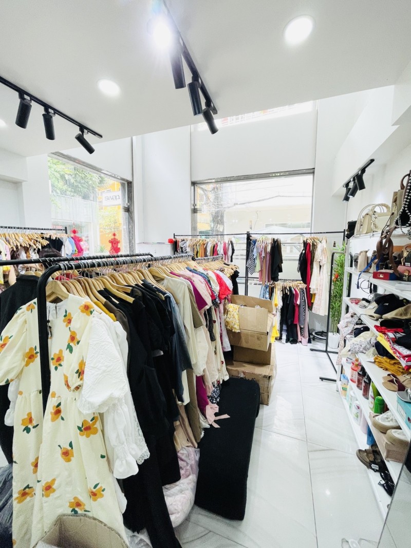 BÁN NHÀ MẶT TIỀN 60M2 4 TẦNG NGANG 4,5M 2 MẶT TIỀN KD ĐỈNH LÊ VĂN DUYỆT  NGỢP BANK GẤP BÁN 9.4 TỶ. - Ảnh 1
